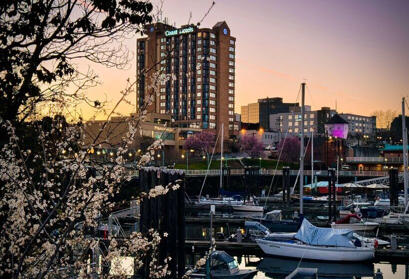 Отель Coast Bastion