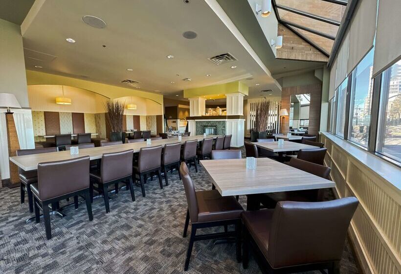 Отель Coast Bastion