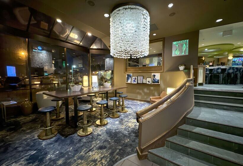 Отель Coast Bastion