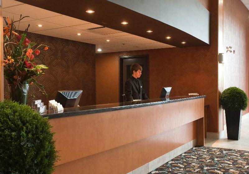 Coast Lethbridge Hotel & Conference Centre