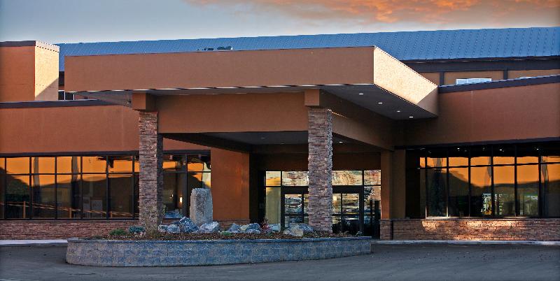 Coast Lethbridge Hotel & Conference Centre