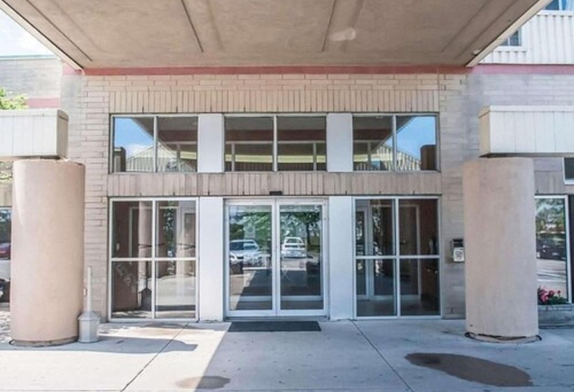 Comfort Hotel Airport North