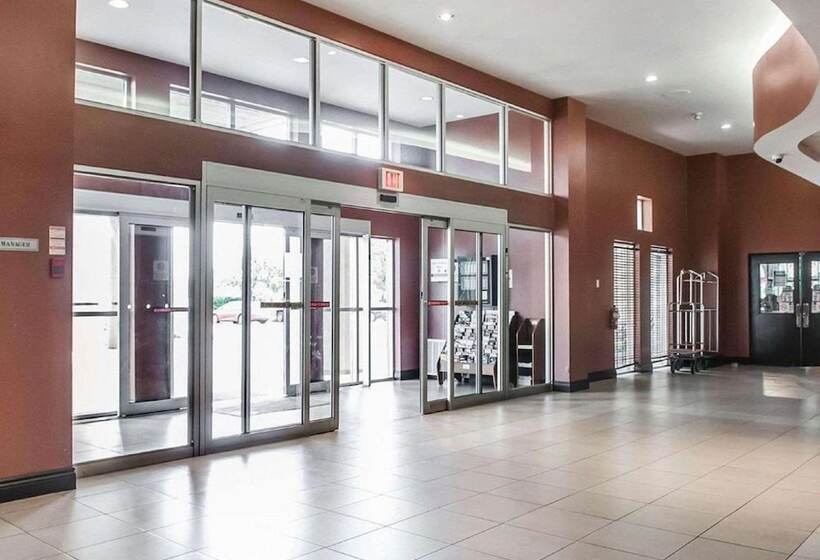 Comfort Hotel Airport North