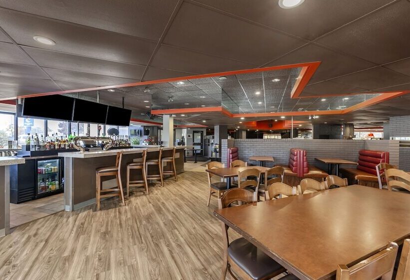 فندق Comfort Inn Airport West