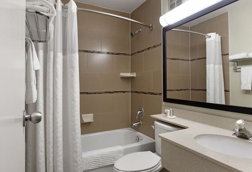 فندق Comfort Inn Airport West