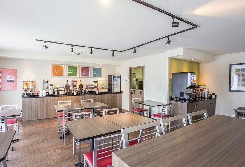 בית מלון כפרי Comfort Inn Gatineau