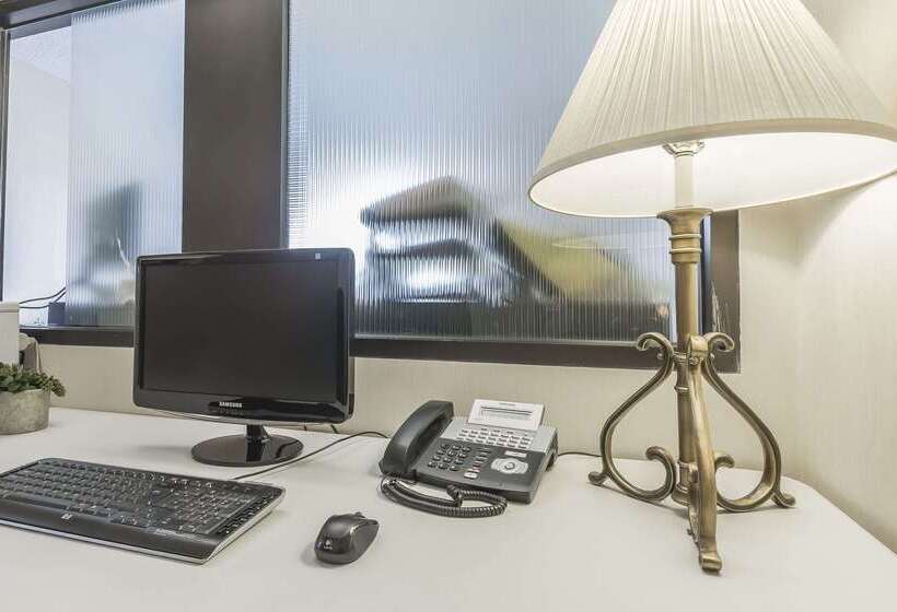 فندق Comfort Inn