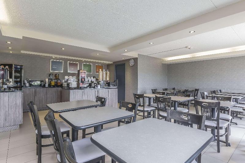 בית מלון כפרי Comfort Inn