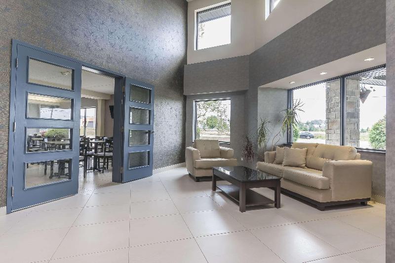 בית מלון כפרי Comfort Inn