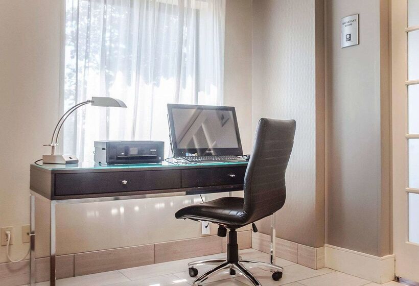 فندق Comfort Inn