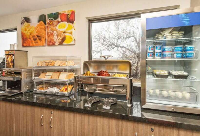 בית מלון כפרי Comfort Inn