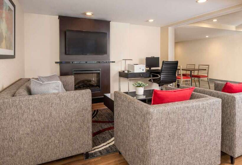 בית מלון כפרי Comfort Inn