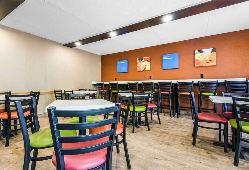 בית מלון כפרי Comfort Inn