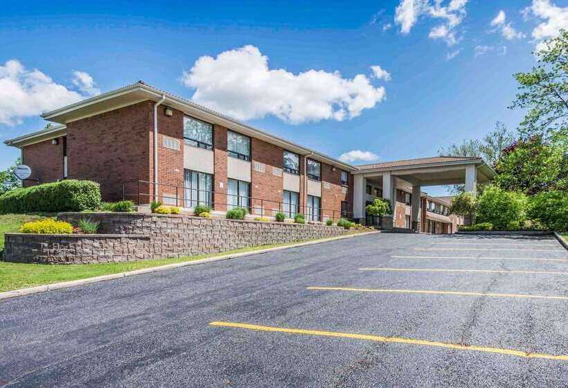 בית מלון כפרי Comfort Inn