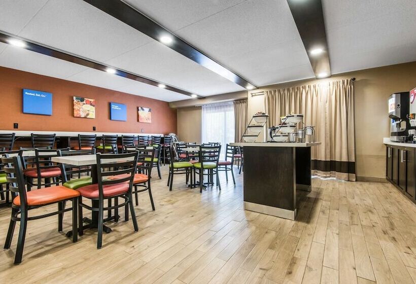 בית מלון כפרי Comfort Inn