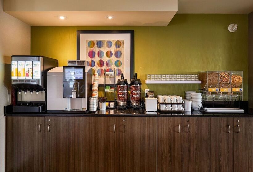 בית מלון כפרי Comfort Inn