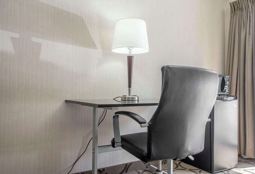 فندق Comfort Inn Sherbrooke