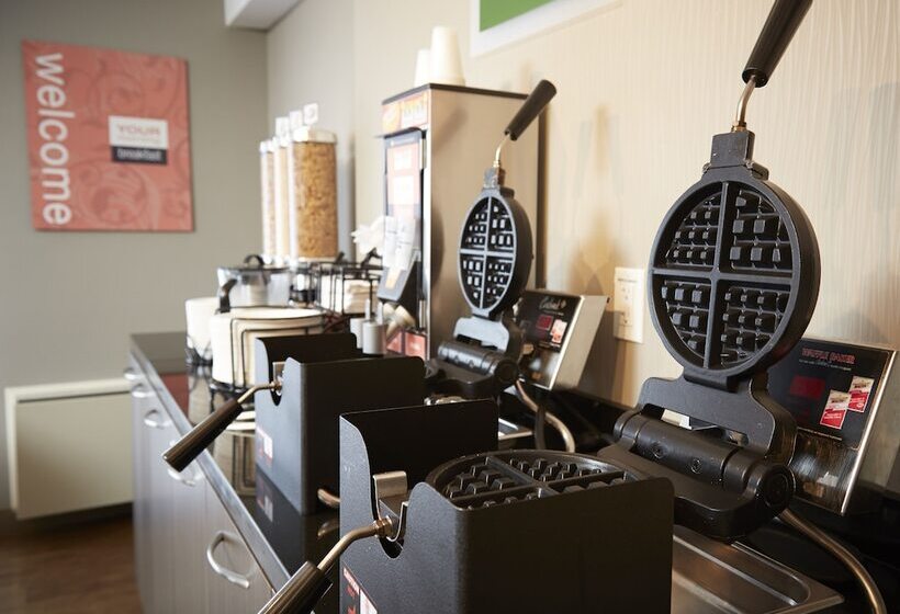 فندق Comfort Inn Sherbrooke