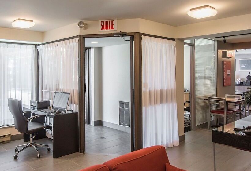 فندق Comfort Inn Sherbrooke