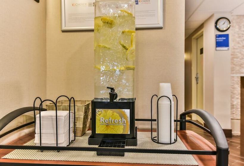 ホテル Comfort Inn