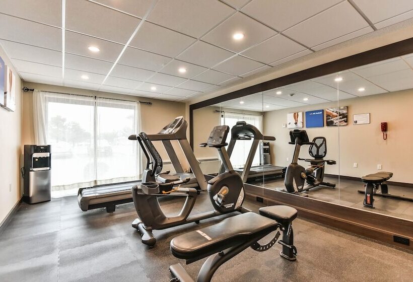 هتل Comfort Inn