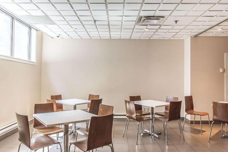 ホテル Comfort Suites Downtown