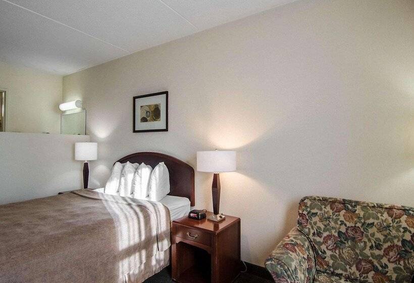 هتل Courtyard By Marriott Regina Downtown