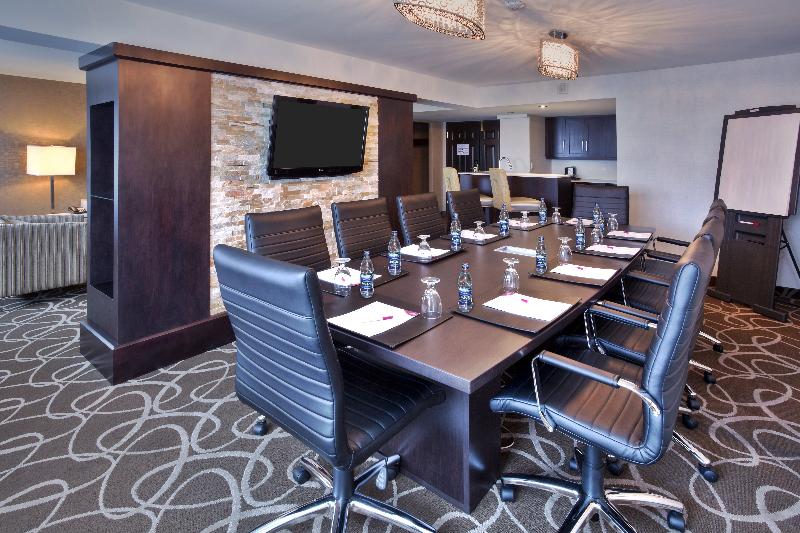هتل Crowne Plaza Kitchener Waterloo, An Ihg