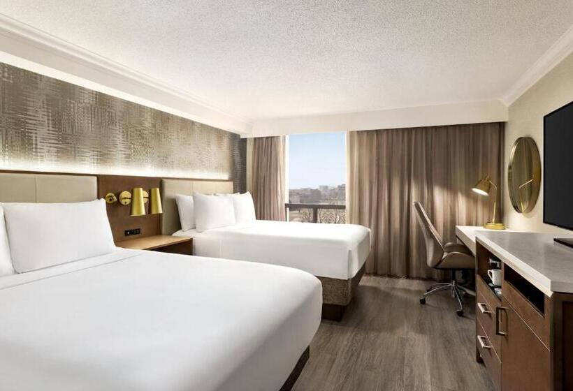 فندق Crowne Plaza Toronto Airport, An Ihg
