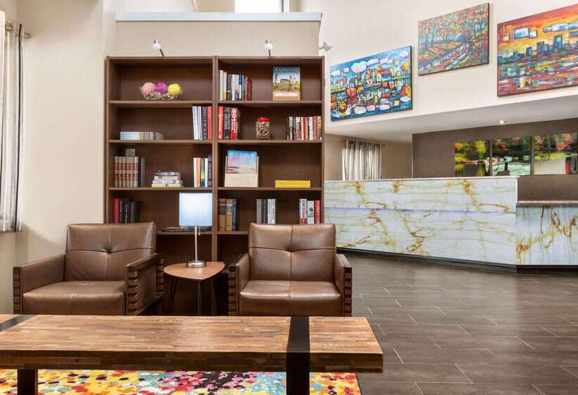 فندق Days Inn By Wyndham Miramichi Nb