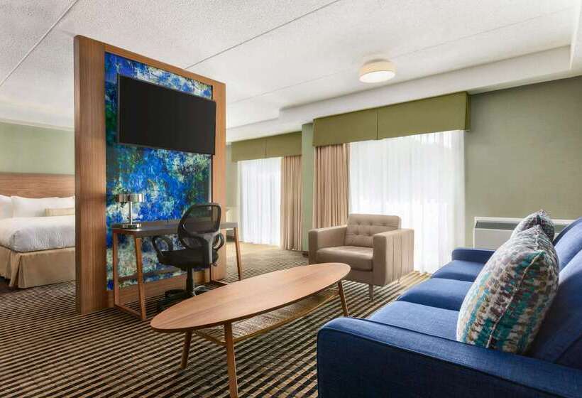 فندق Days Inn By Wyndham Miramichi Nb