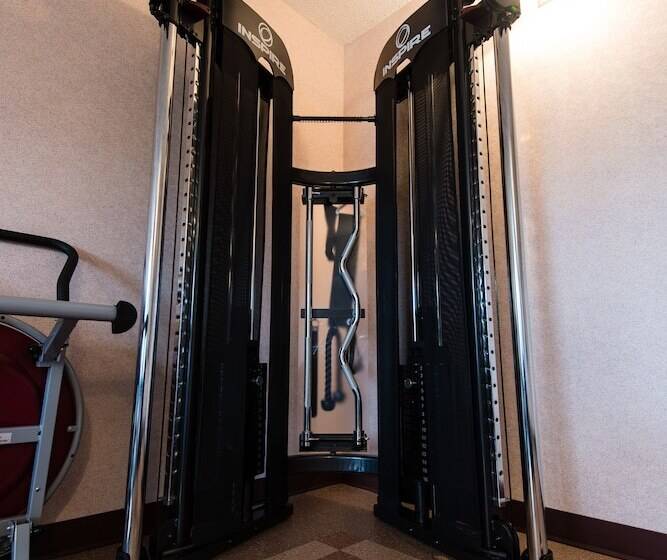 فندق Days Inn By Wyndham Miramichi Nb