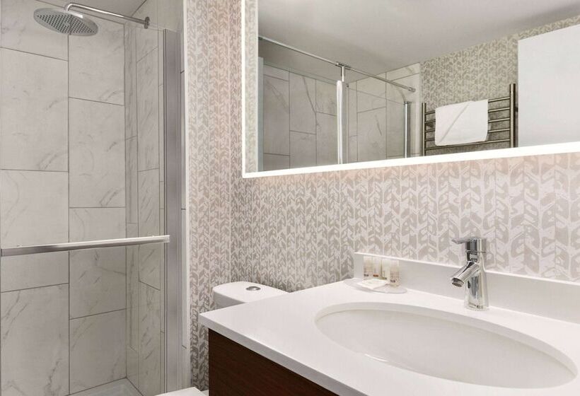 فندق Days Inn By Wyndham Miramichi Nb