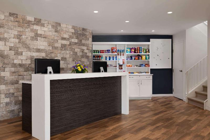 ホテル Days Inn By Wyndham Sarnia Harbourfront