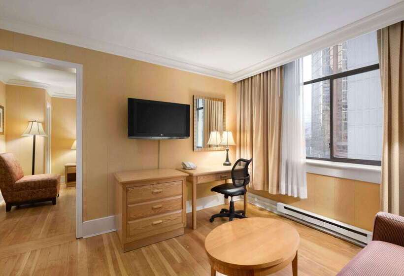 فندق Days Inn By Wyndham Vancouver Downtown