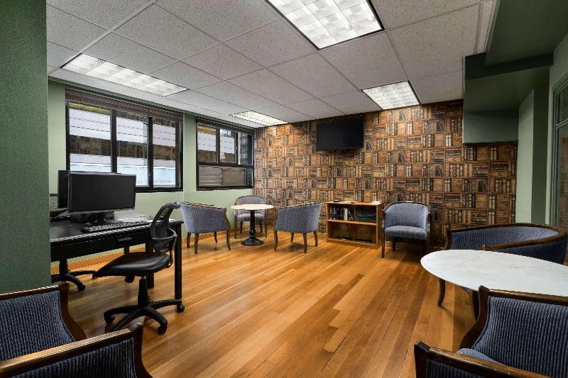 فندق Days Inn By Wyndham Vancouver Downtown