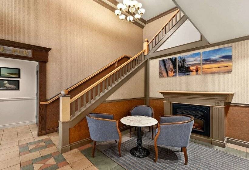 فندق Days Inn By Wyndham Vancouver Downtown