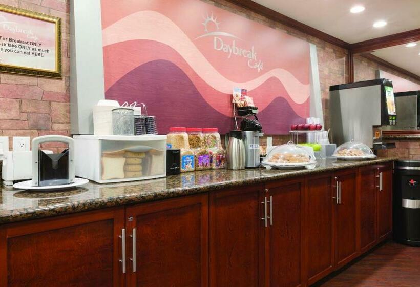 酒店 Days Inn By Wyndham Vancouver Metro