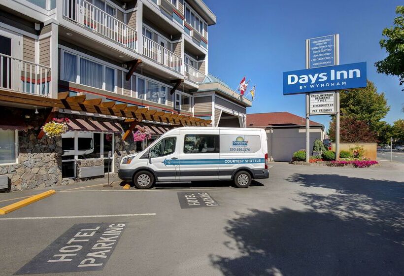 בית מלון כפרי Days Inn By Wyndham Victoria Airport Sidney