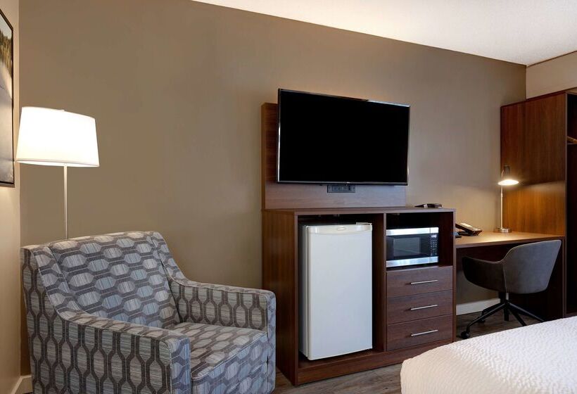 ホテル Days Inn By Wyndham Victoria Uptown