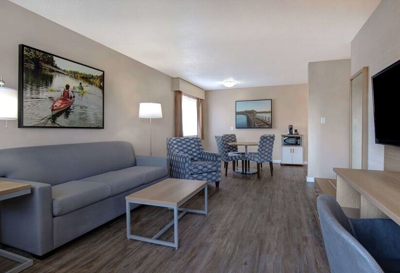 ホテル Days Inn By Wyndham Victoria Uptown