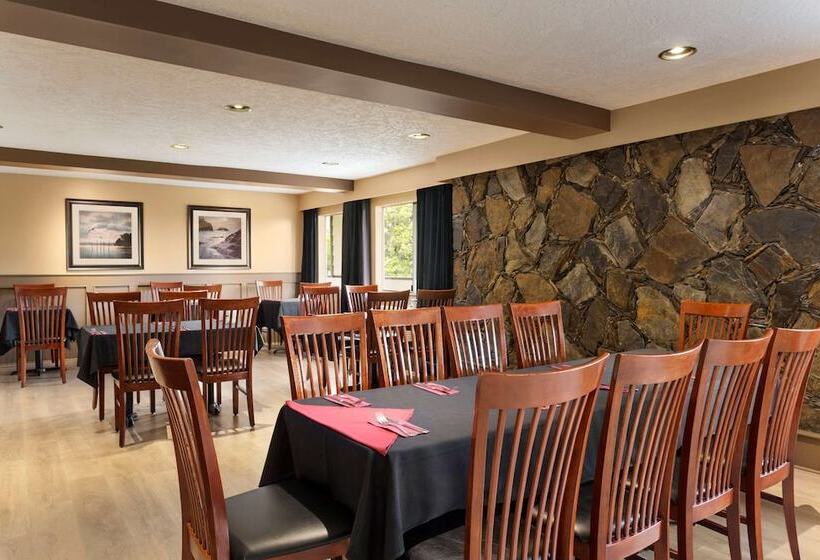 ホテル Days Inn By Wyndham Victoria Uptown