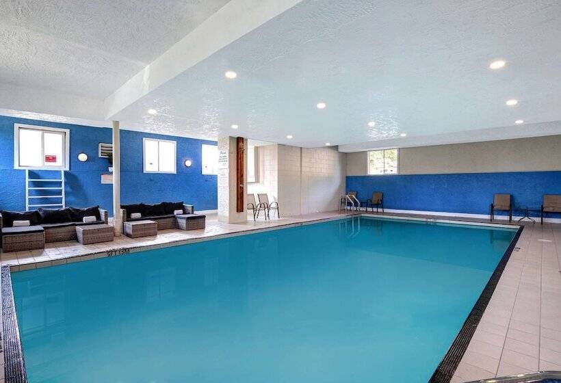 ホテル Days Inn By Wyndham Victoria Uptown