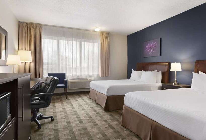 هتل Days Inn & Conference Centre By Wyndham Montreal Airport