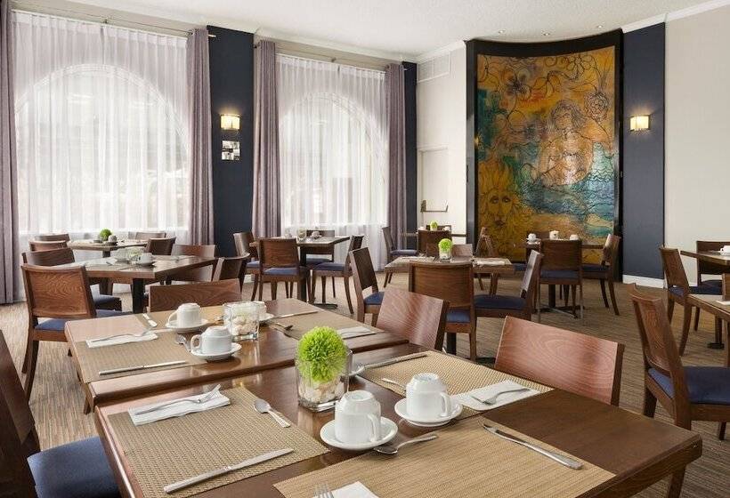 酒店 Days Inn & Conference Centre By Wyndham Montreal Airport