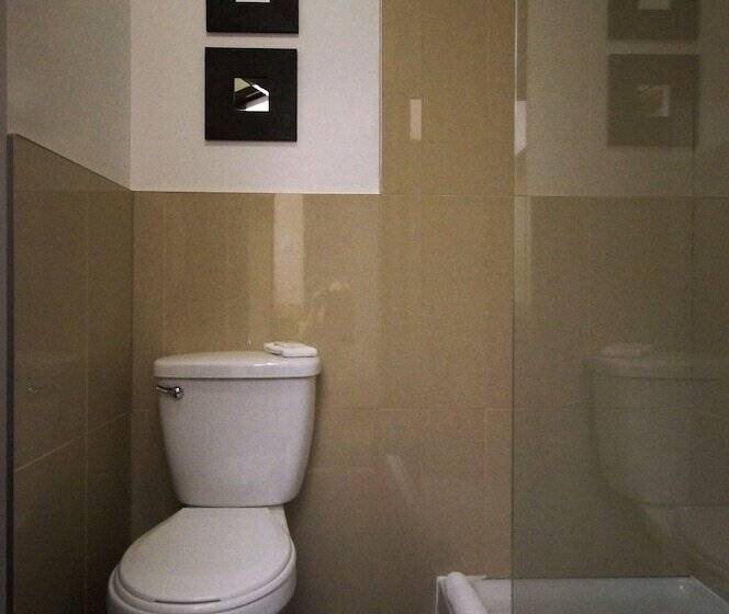 酒店 Days Inn & Conference Centre By Wyndham Montreal Airport