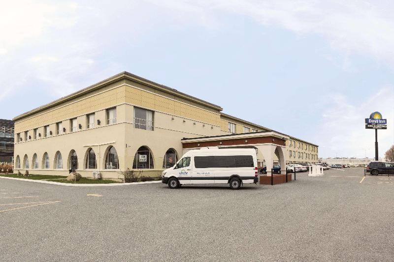 酒店 Days Inn & Conference Centre By Wyndham Montreal Airport