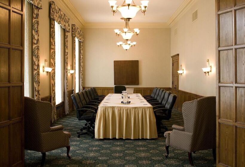 Delta Hotels By Marriott Bessborough