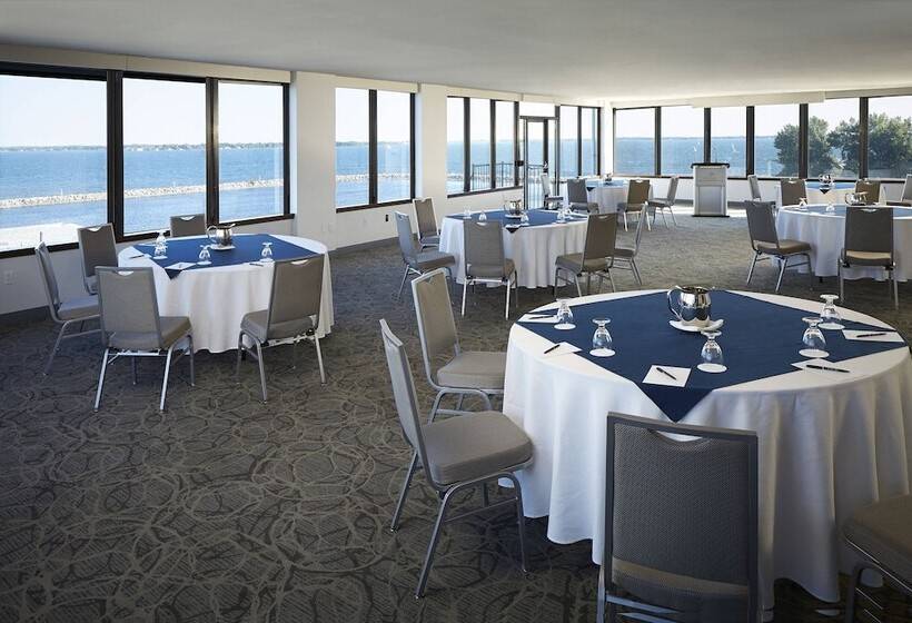 Delta Hotels By Marriott Kingston Waterfront