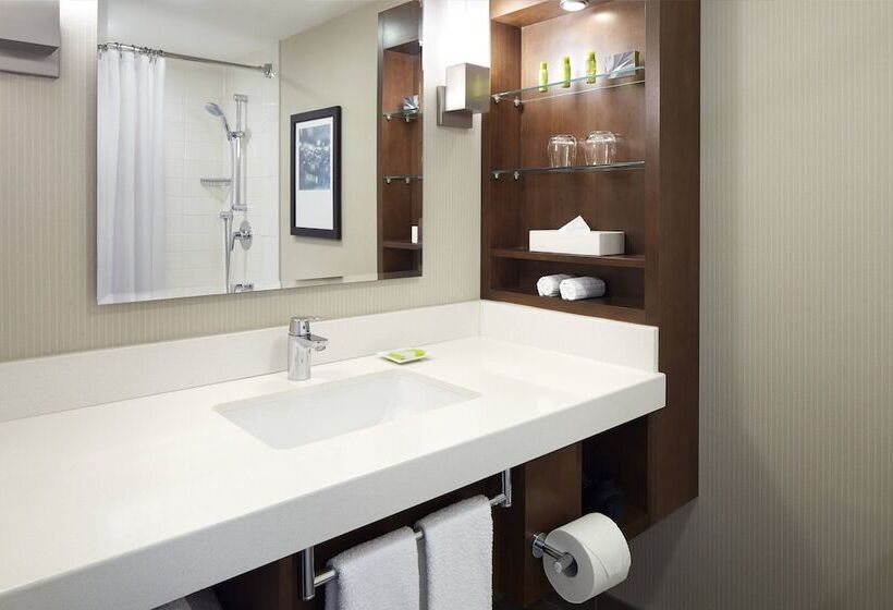 Delta Hotels By Marriott Kingston Waterfront